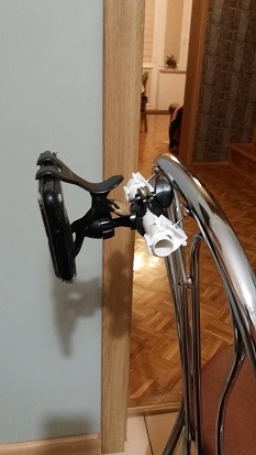 18b. Uchwyt na oparciu krzesła.jpg